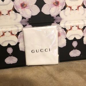 Gucci cloth